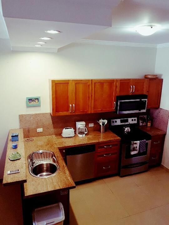 Aruba Breeze Condo Oranjestad Luaran gambar